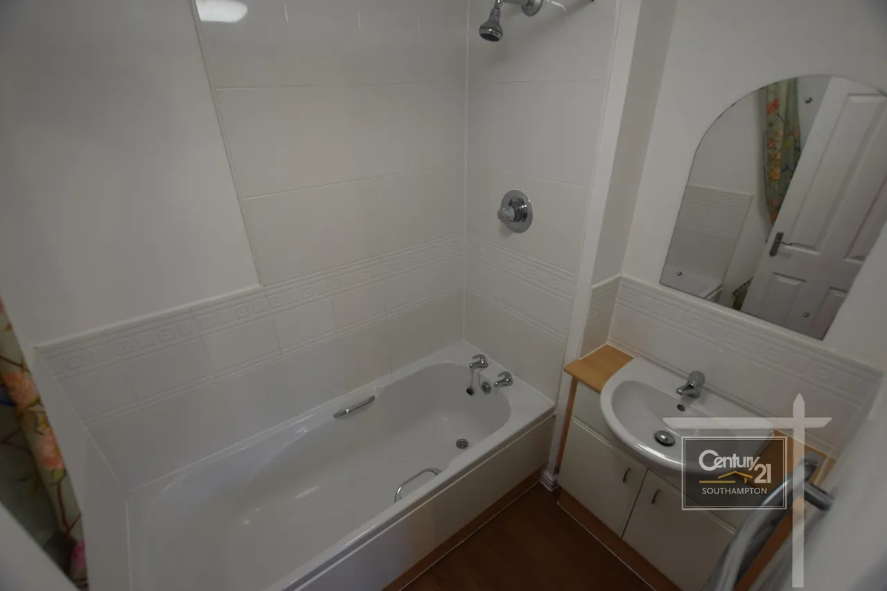 Hoddinott Road, Eastleigh, SO50, photo 6
