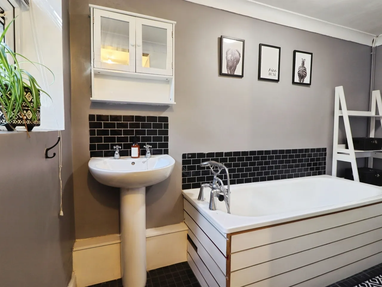 Main Street, Barry, CF63, photo 8