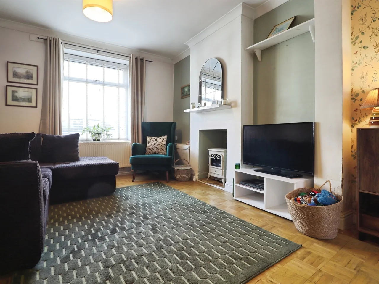 Main Street, Barry, CF63, photo 2