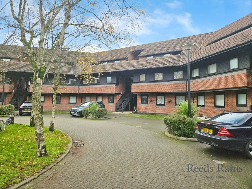 2 bed flat to rent — Hamnett Court, Birchwood, Warrington, WA3