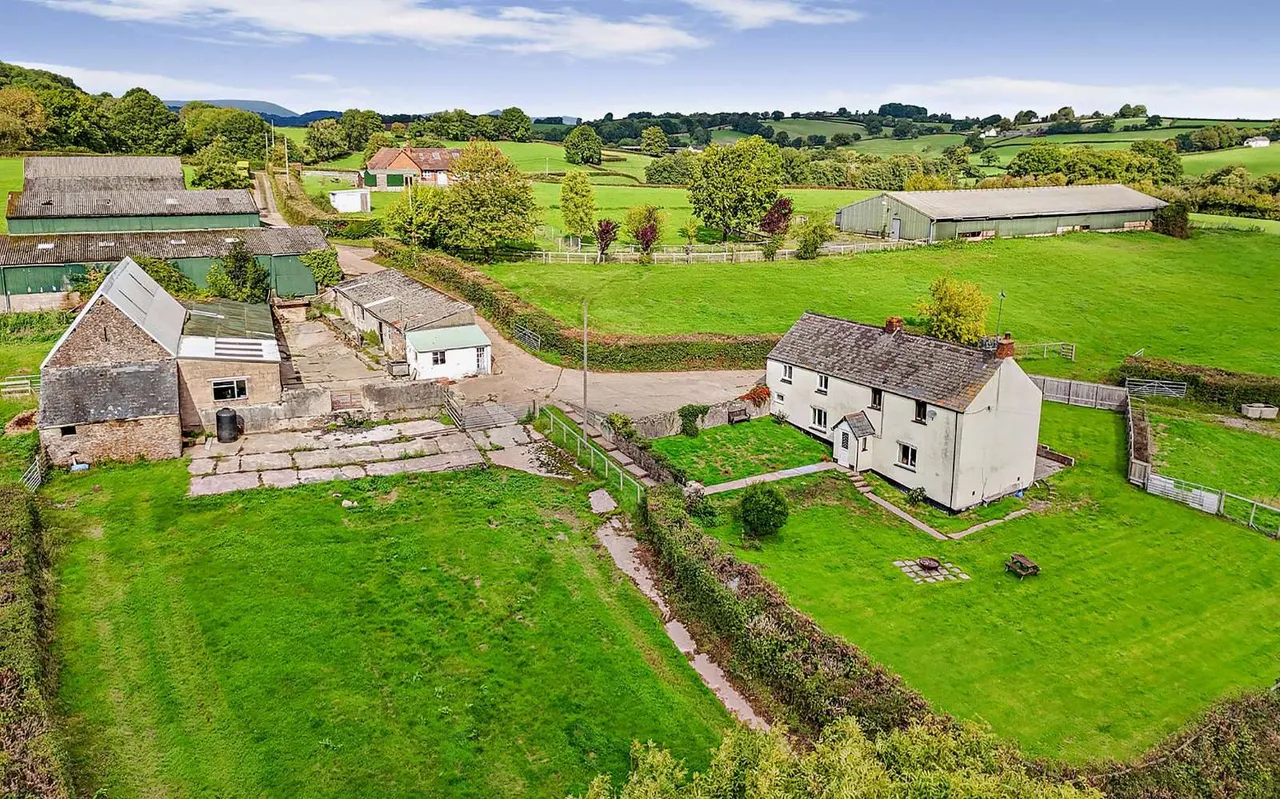 Llansoy, Usk, Monmouthshire, NP15 1EX, photo 2