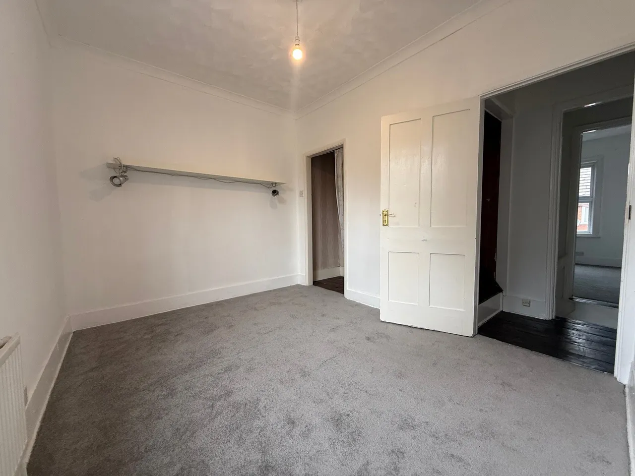 New Bank Street, WR3, photo 8