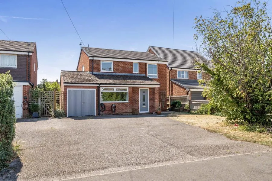 4 bed house for sale, Stonebridge Road, Steventon, OX13