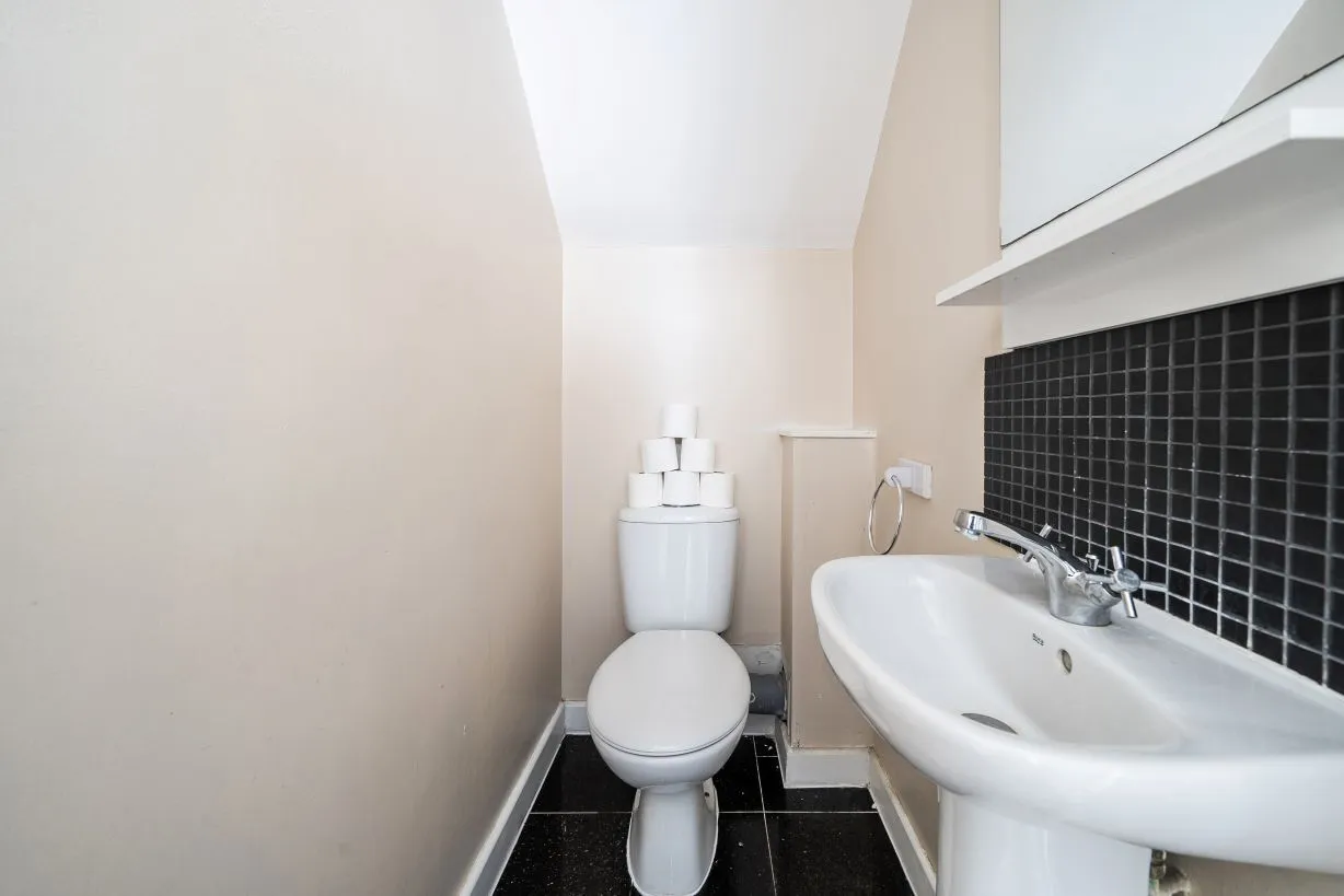 Ellis Road, Clacton-On-Sea, CO15, photo 13