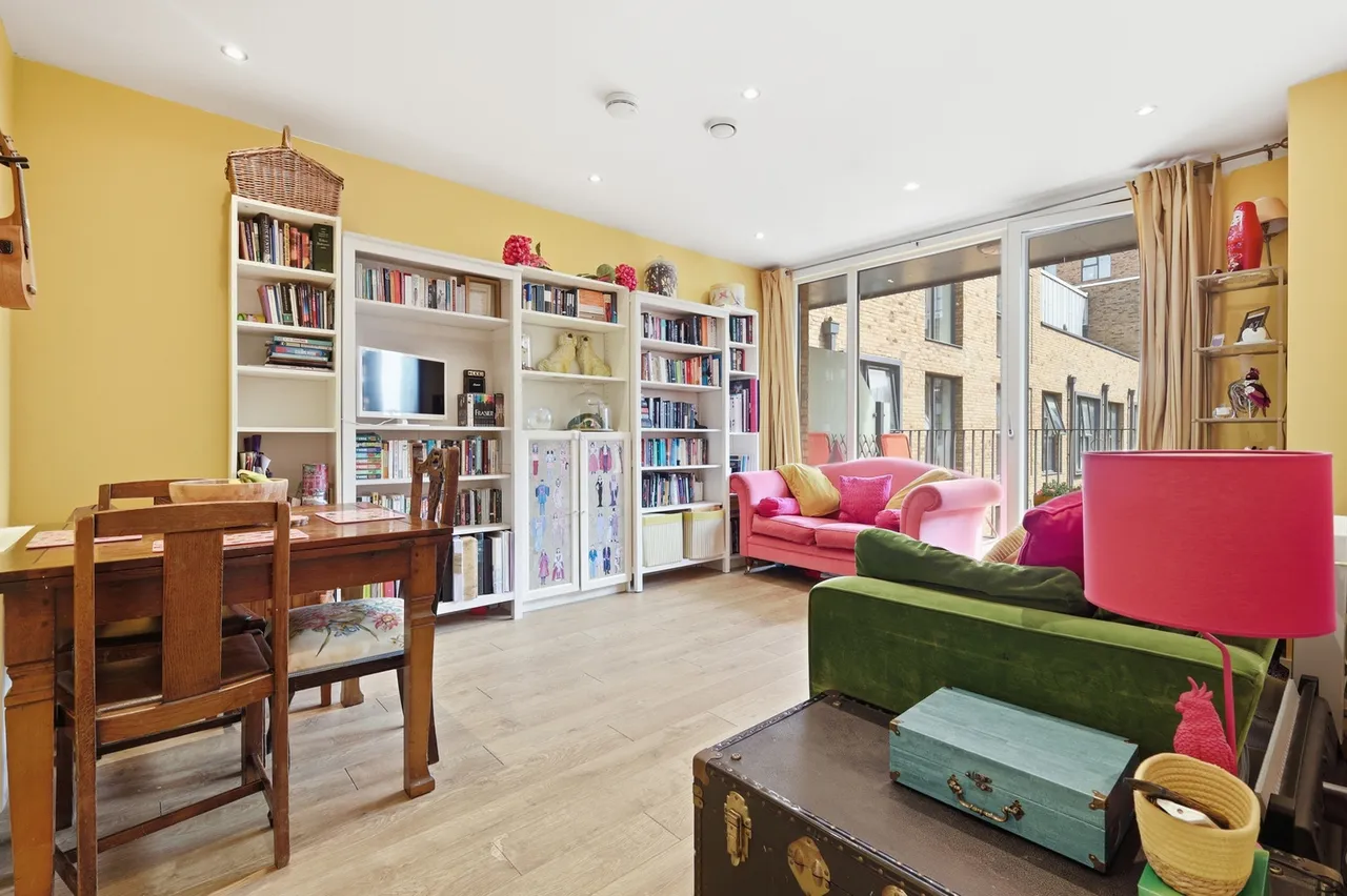 Ashley Court, London, E3, photo 3