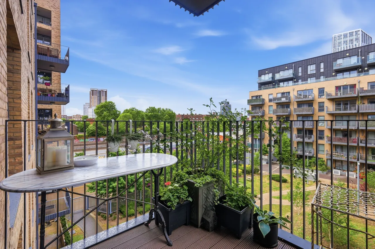 Ashley Court, London, E3, photo 15