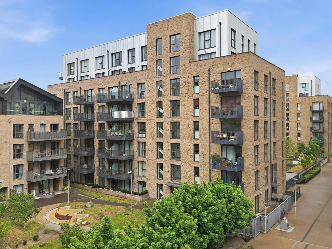 Ashley Court, London, E3, photo 17