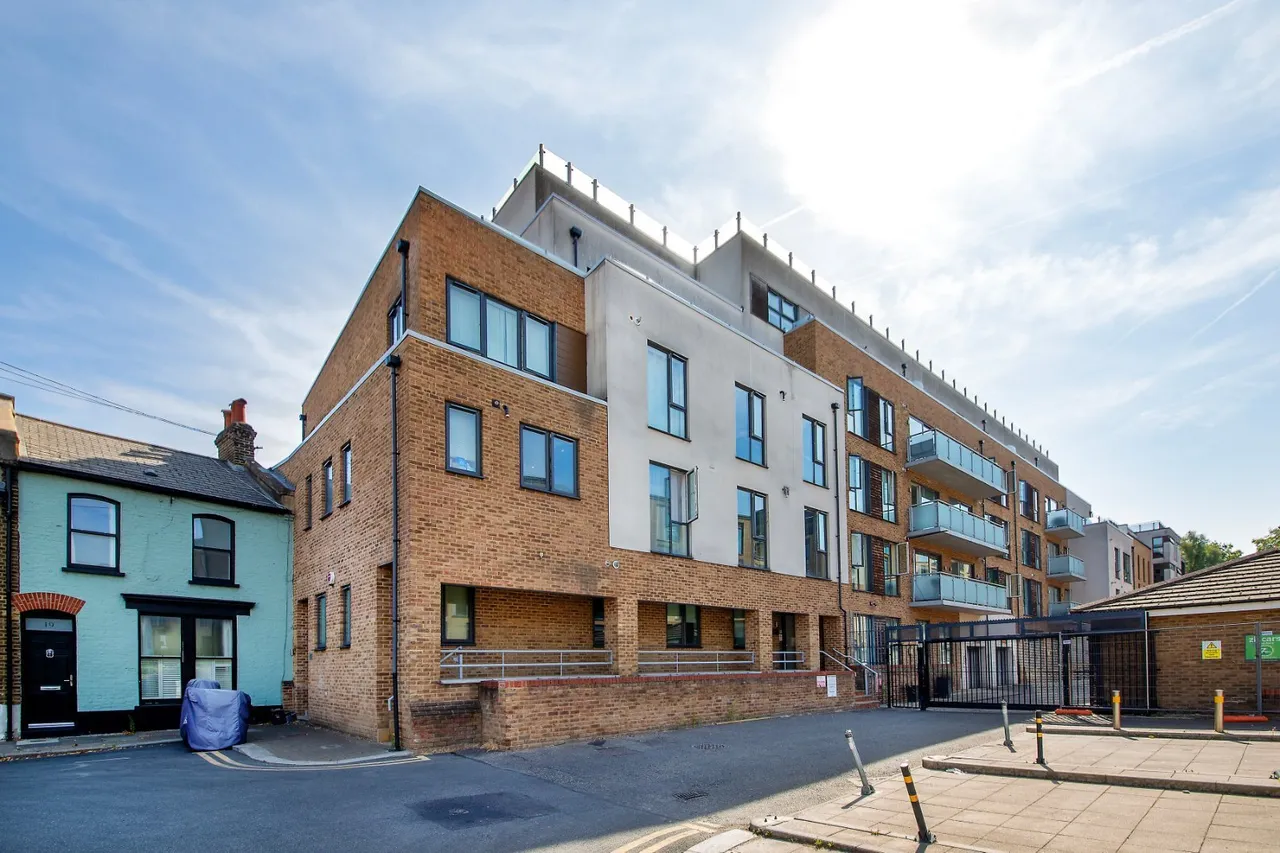 Eltringham Street, London, SW18, photo 6