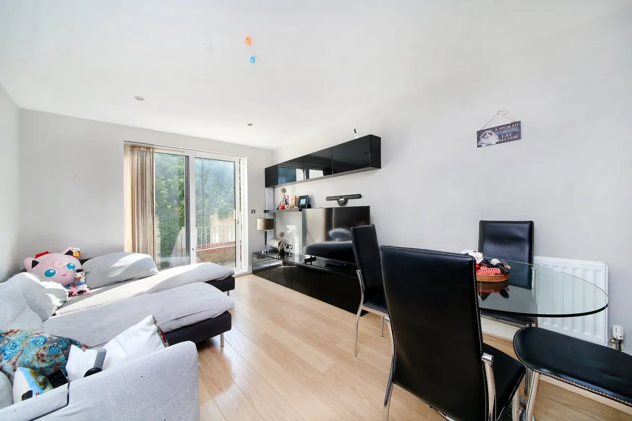Eltringham Street, London, SW18, photo 10