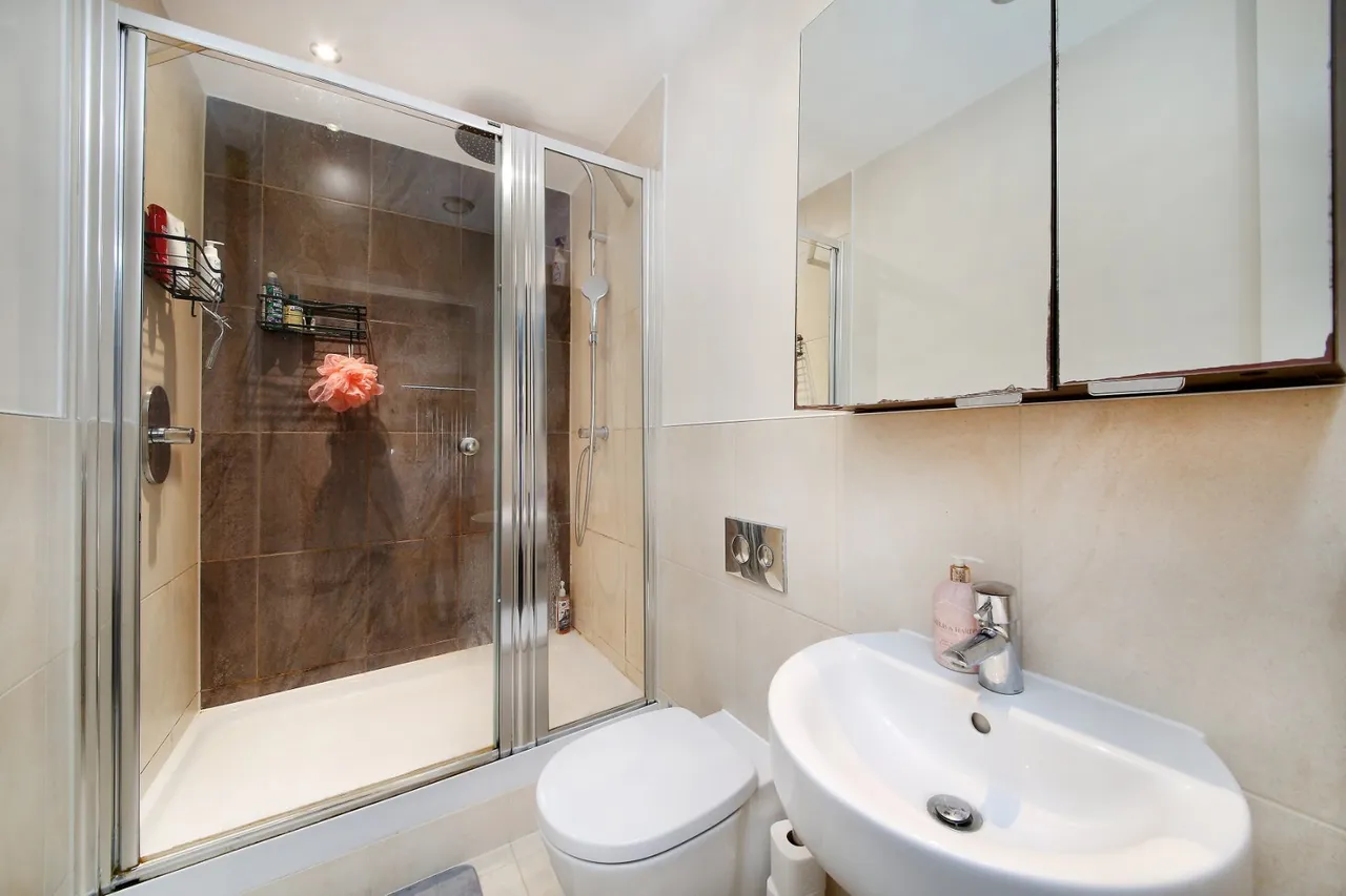 Eltringham Street, London, SW18, photo 9