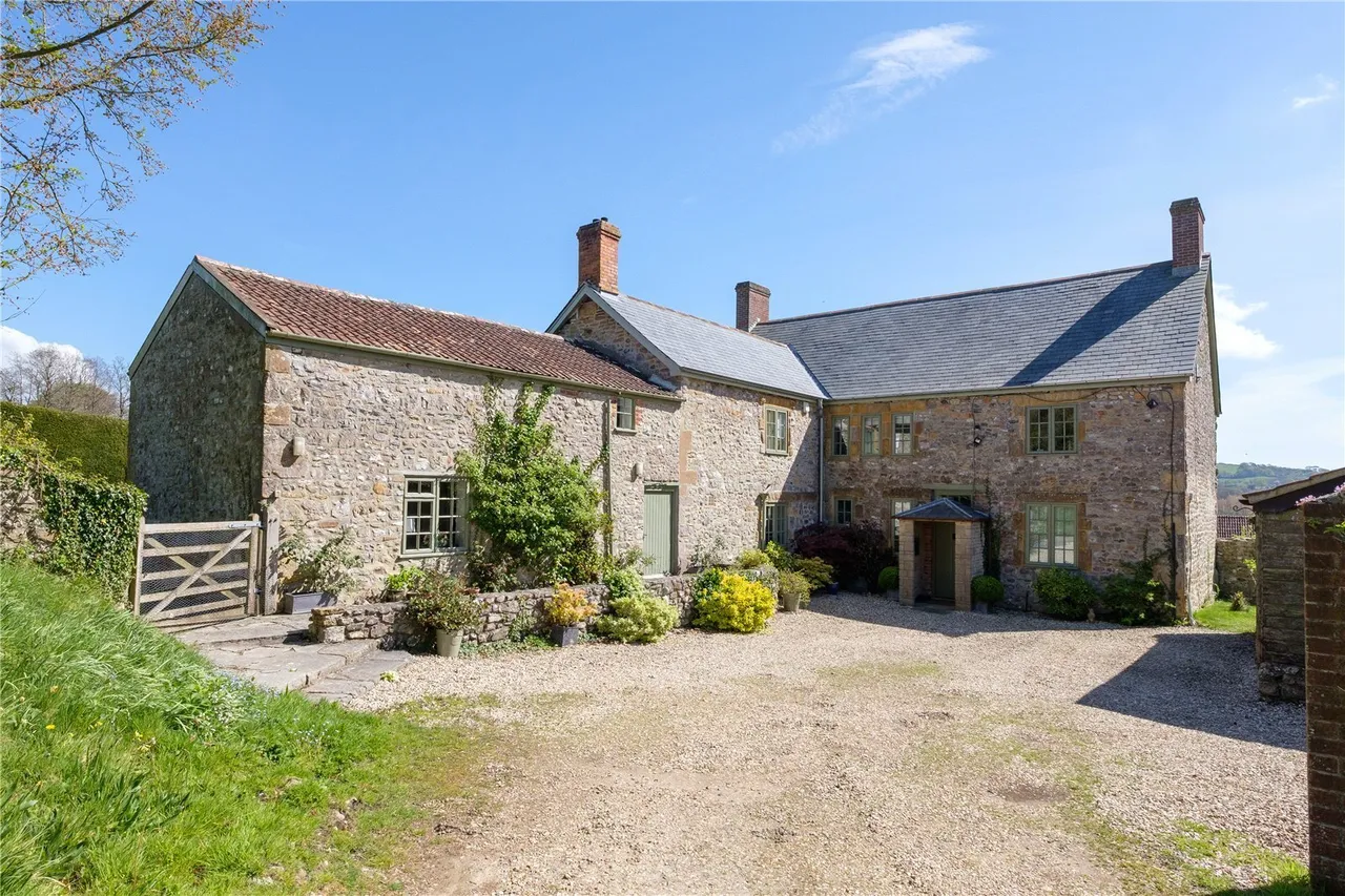 5 bed property for sale, Wayford, Crewkerne, TA18