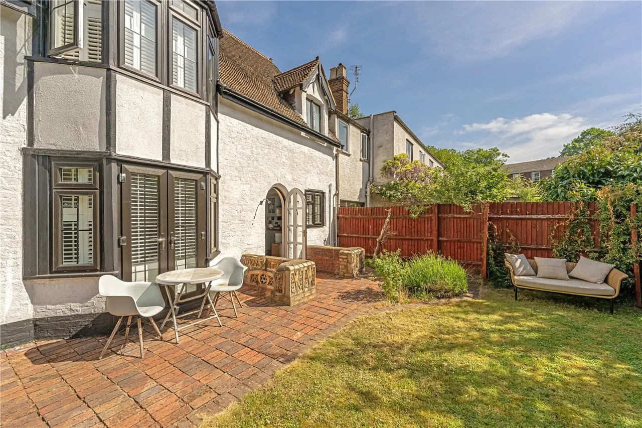 Church Street, Hampton, Middlesex, TW12 2EG, photo 16