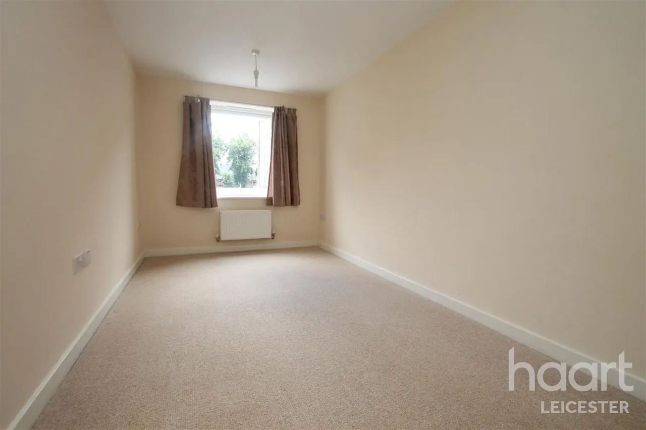 Pavilion Close, LE2, photo 6
