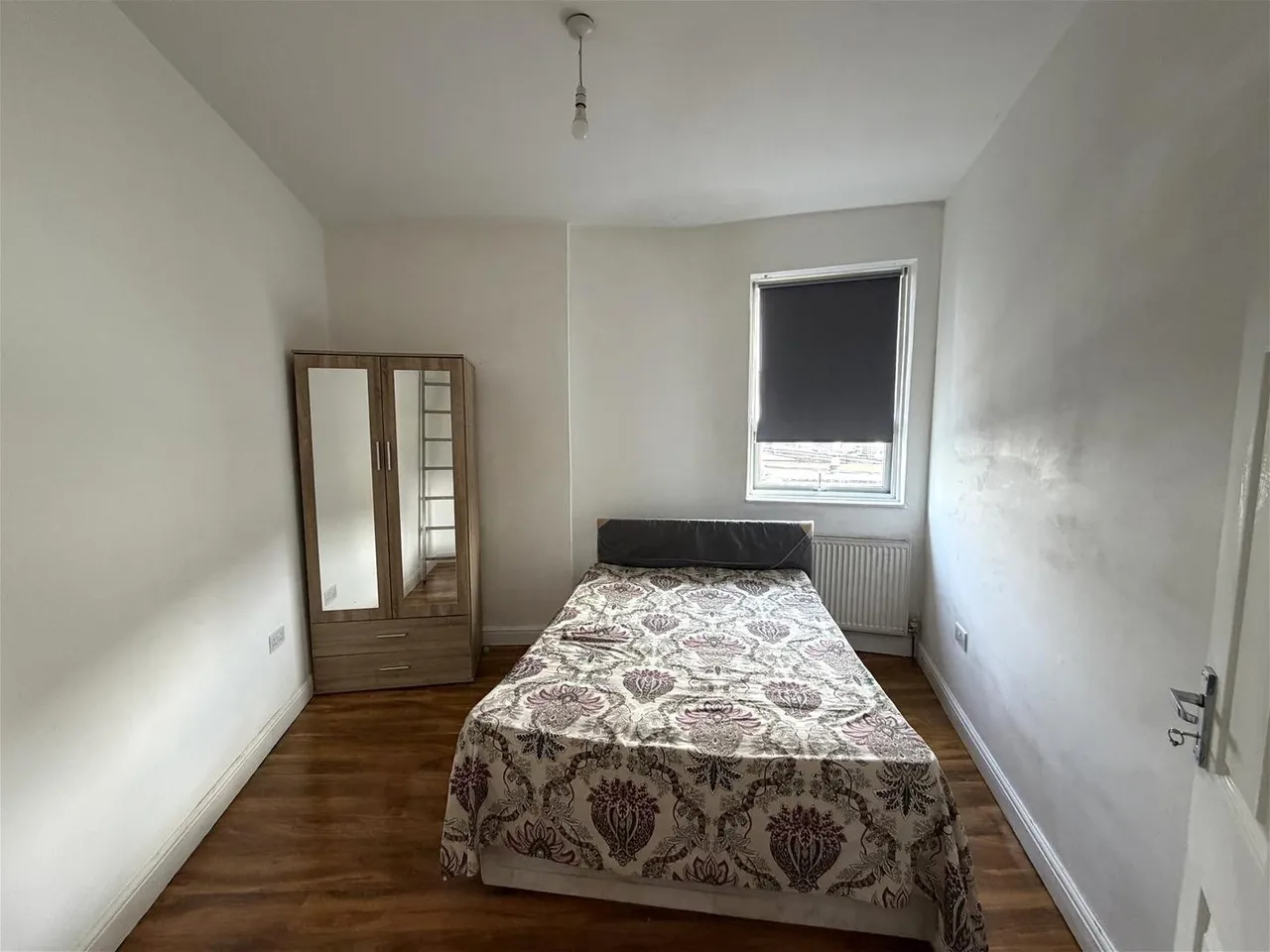 Adelaide Road, Southall, photo 5