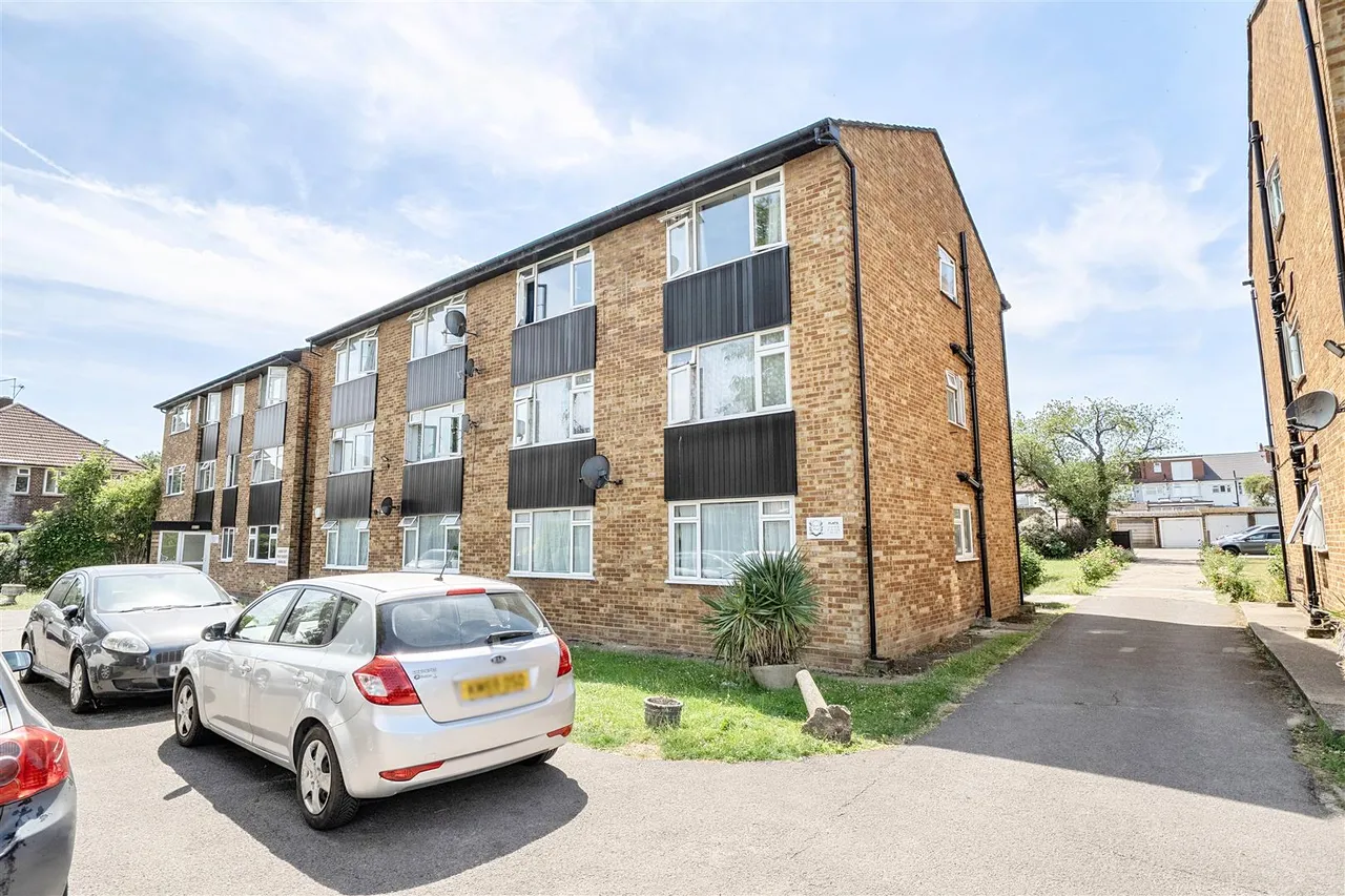Byron Road, Wembley, photo 8
