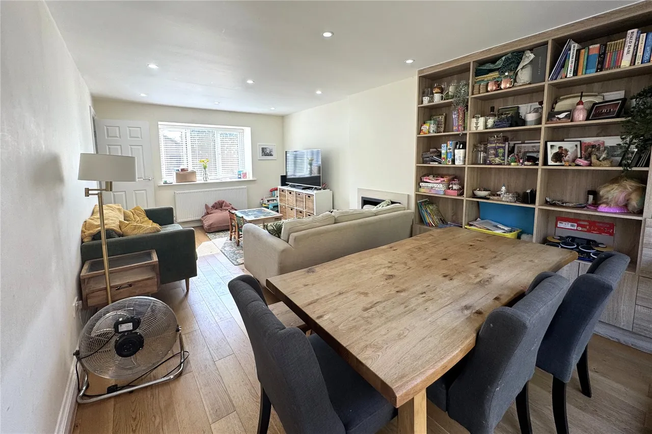 Cumberland Way, Wokingham, Berkshire, RG41 3AY, photo 3