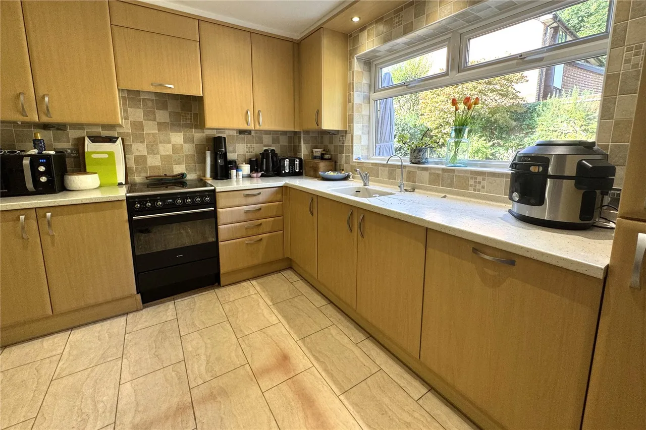 Cumberland Way, Wokingham, Berkshire, RG41 3AY, photo 4