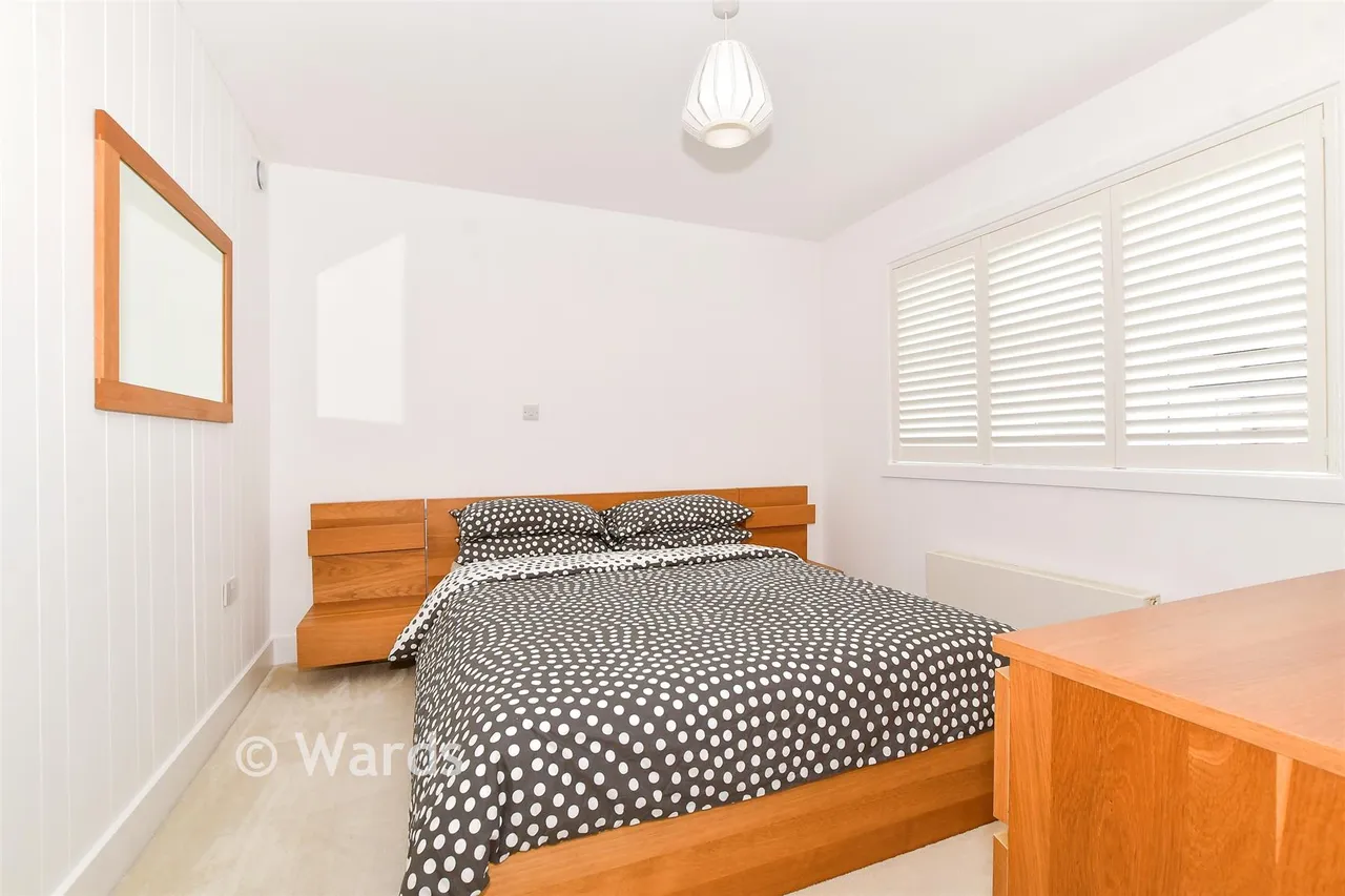 Carlton Close, Kings Hill, ME19, photo 7