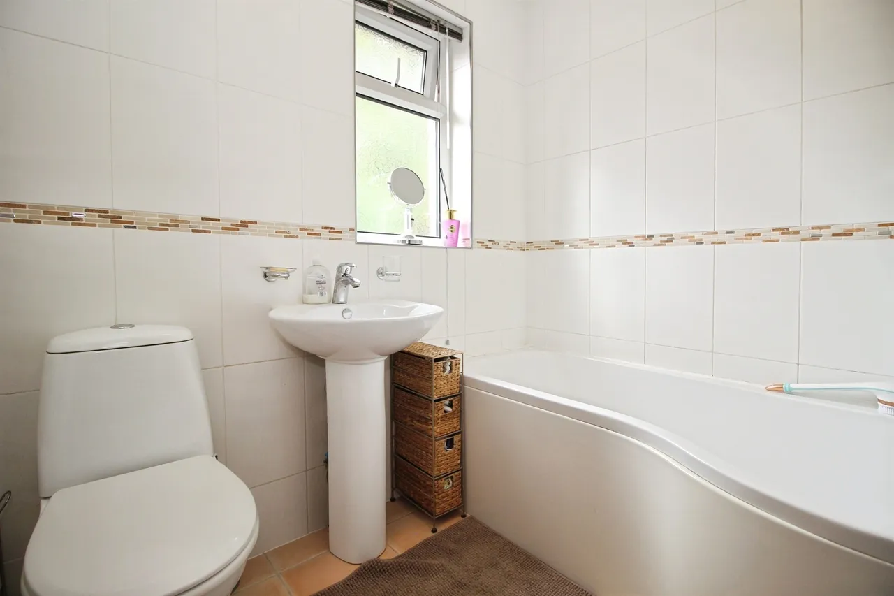 Greenwood Avenue, Earlsheaton, Dewsbury, photo 9