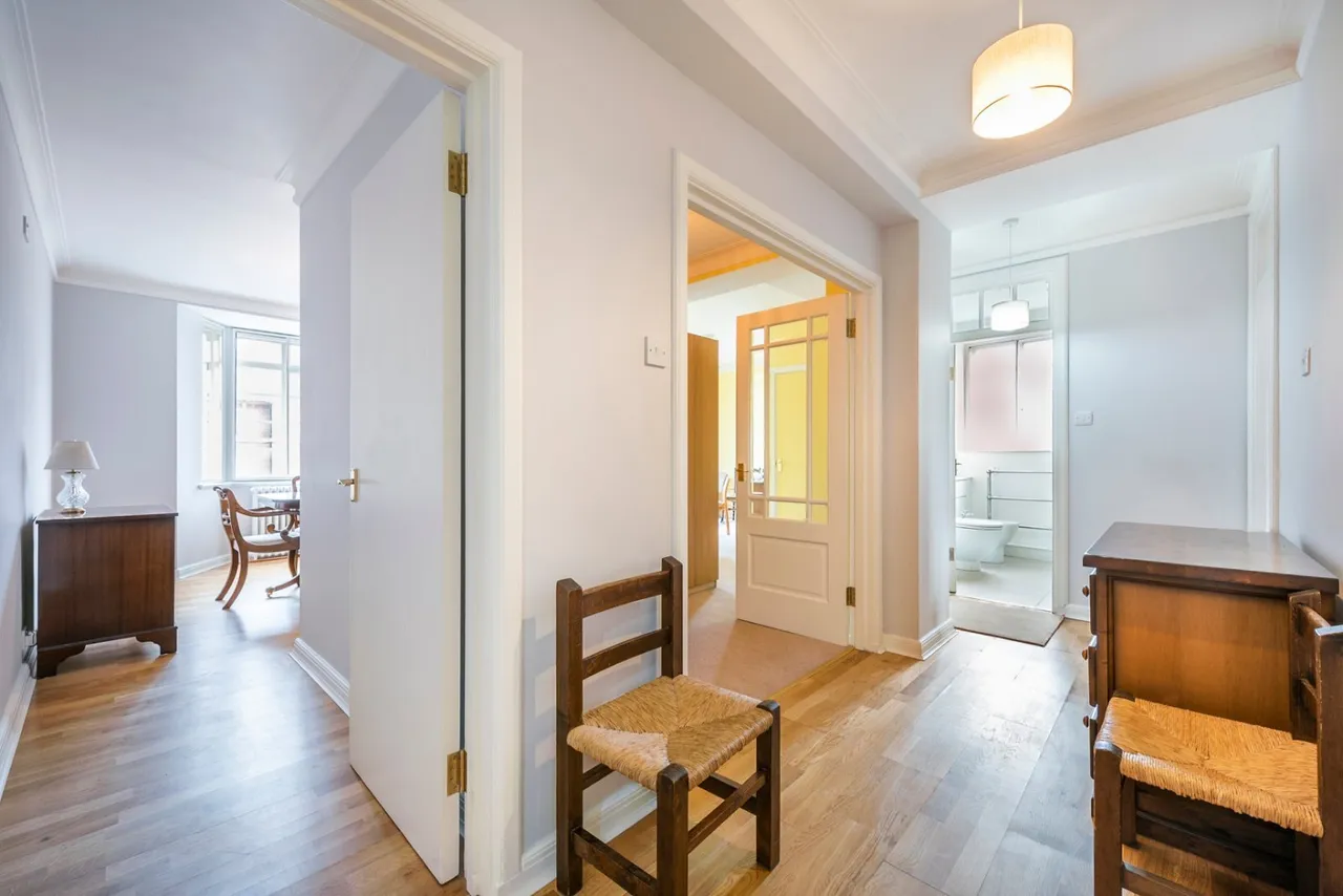 Finchley Road, Hampstead, NW3, photo 13