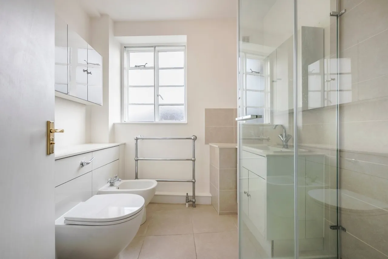 Finchley Road, Hampstead, NW3, photo 8