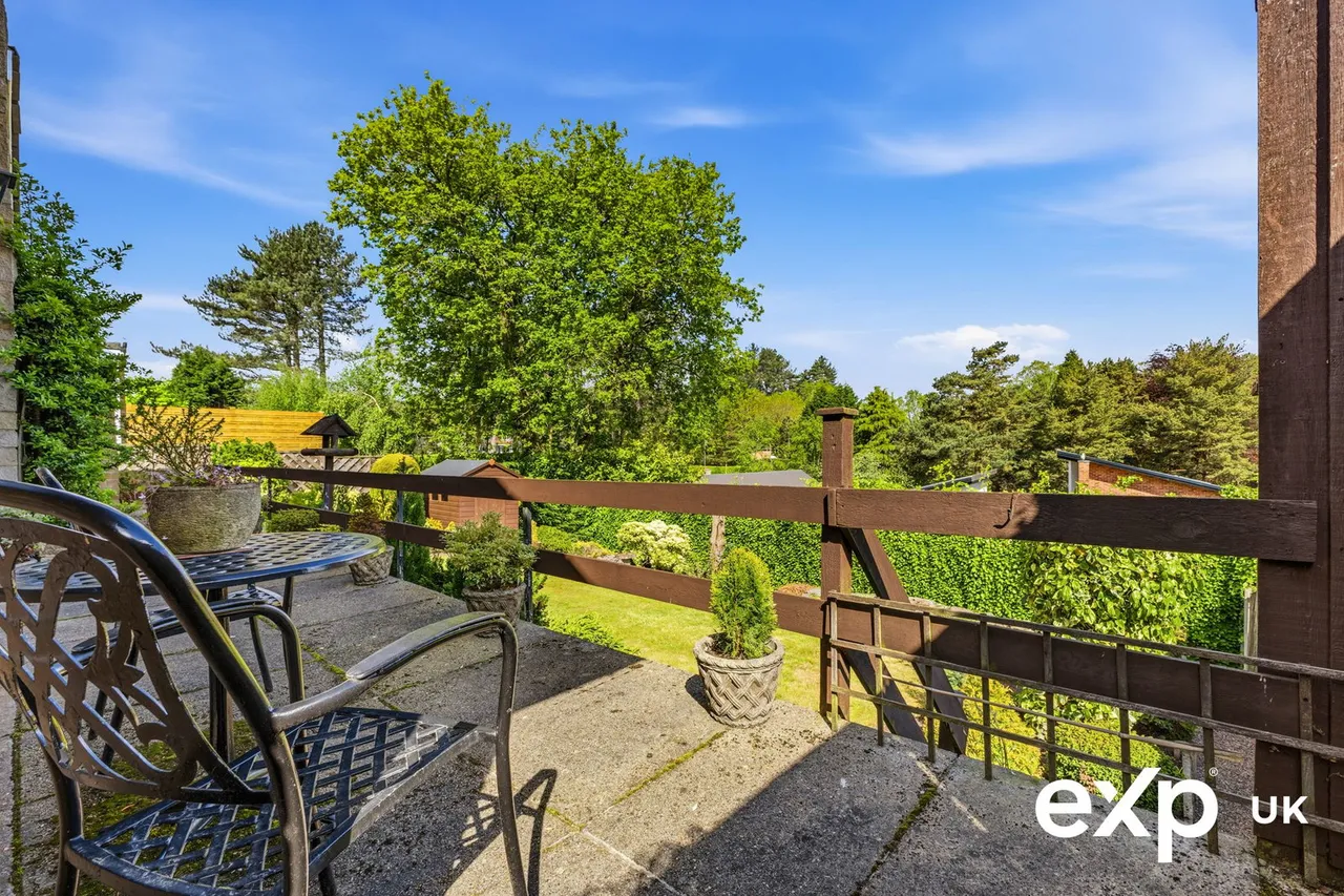 Milton Crescent, Ravenshead, photo 29