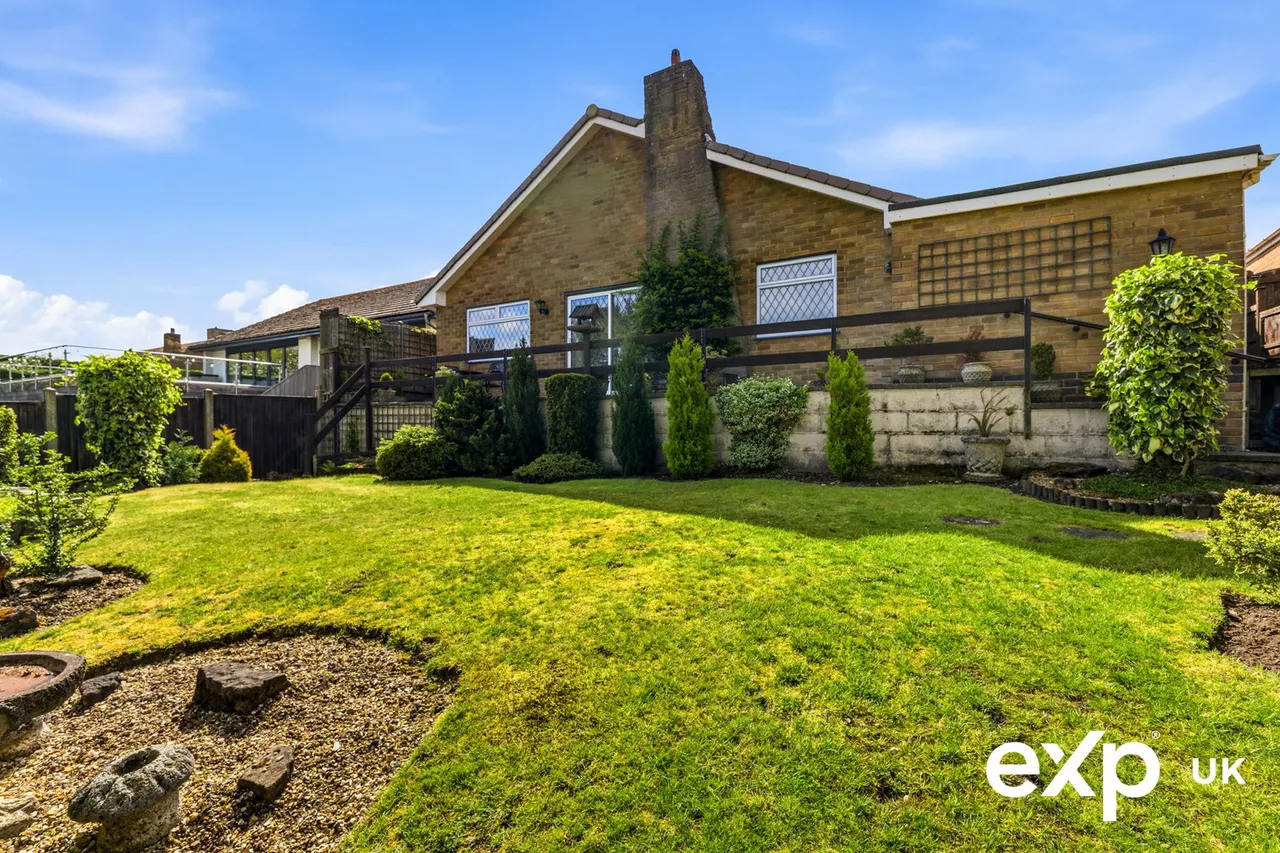 Milton Crescent, Ravenshead, photo 33