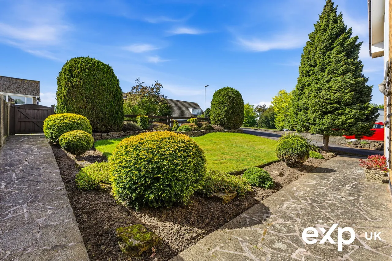 Milton Crescent, Ravenshead, photo 27