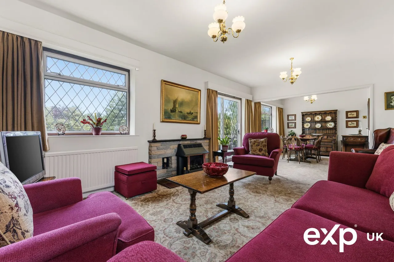 Milton Crescent, Ravenshead, photo 7