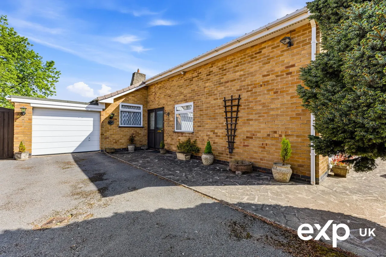Milton Crescent, Ravenshead, photo 24