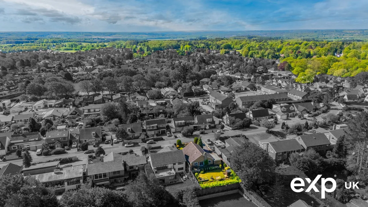 Milton Crescent, Ravenshead, photo 34