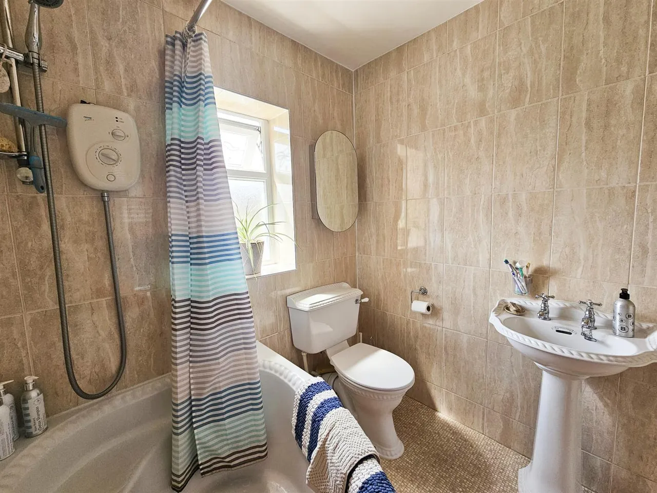 Holly Bank, Sutton-In-Craven, BD20 7QN, photo 18