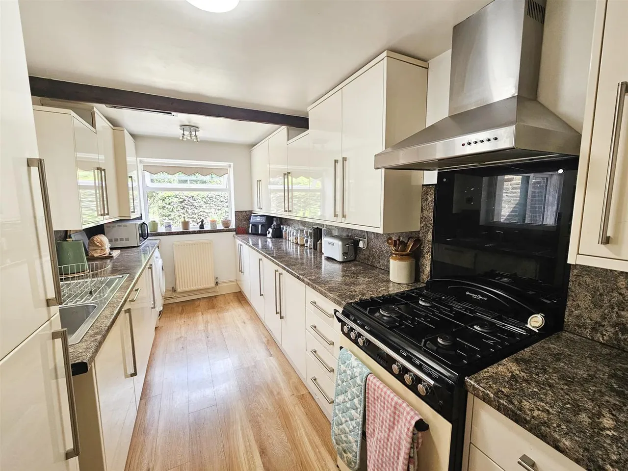 Holly Bank, Sutton-In-Craven, BD20 7QN, photo 7