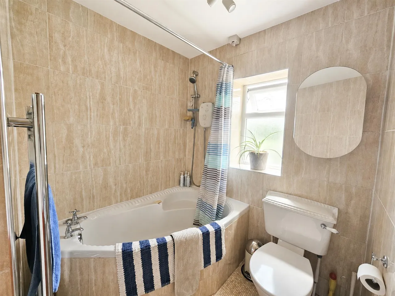 Holly Bank, Sutton-In-Craven, BD20 7QN, photo 17
