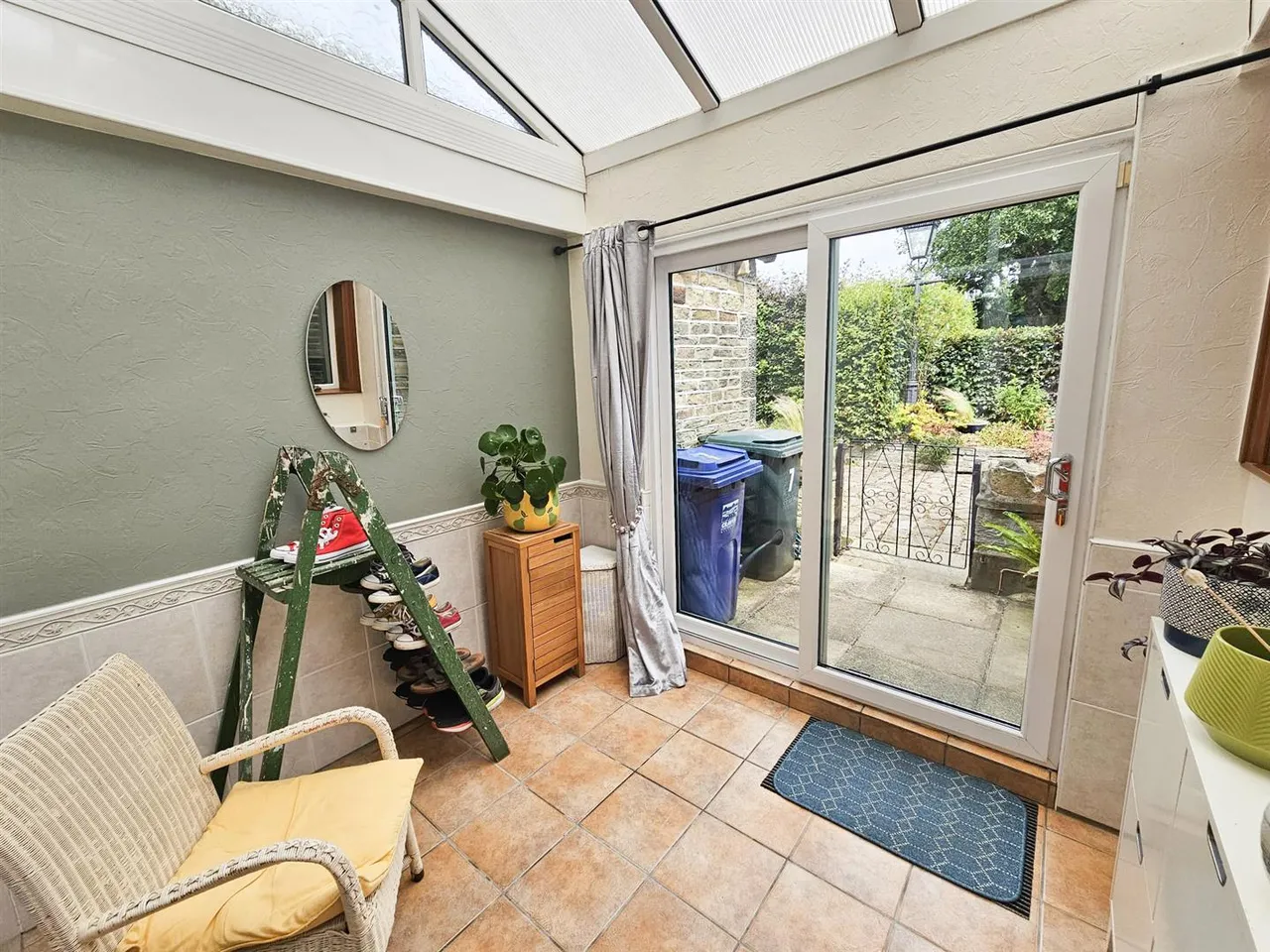 Holly Bank, Sutton-In-Craven, BD20 7QN, photo 9