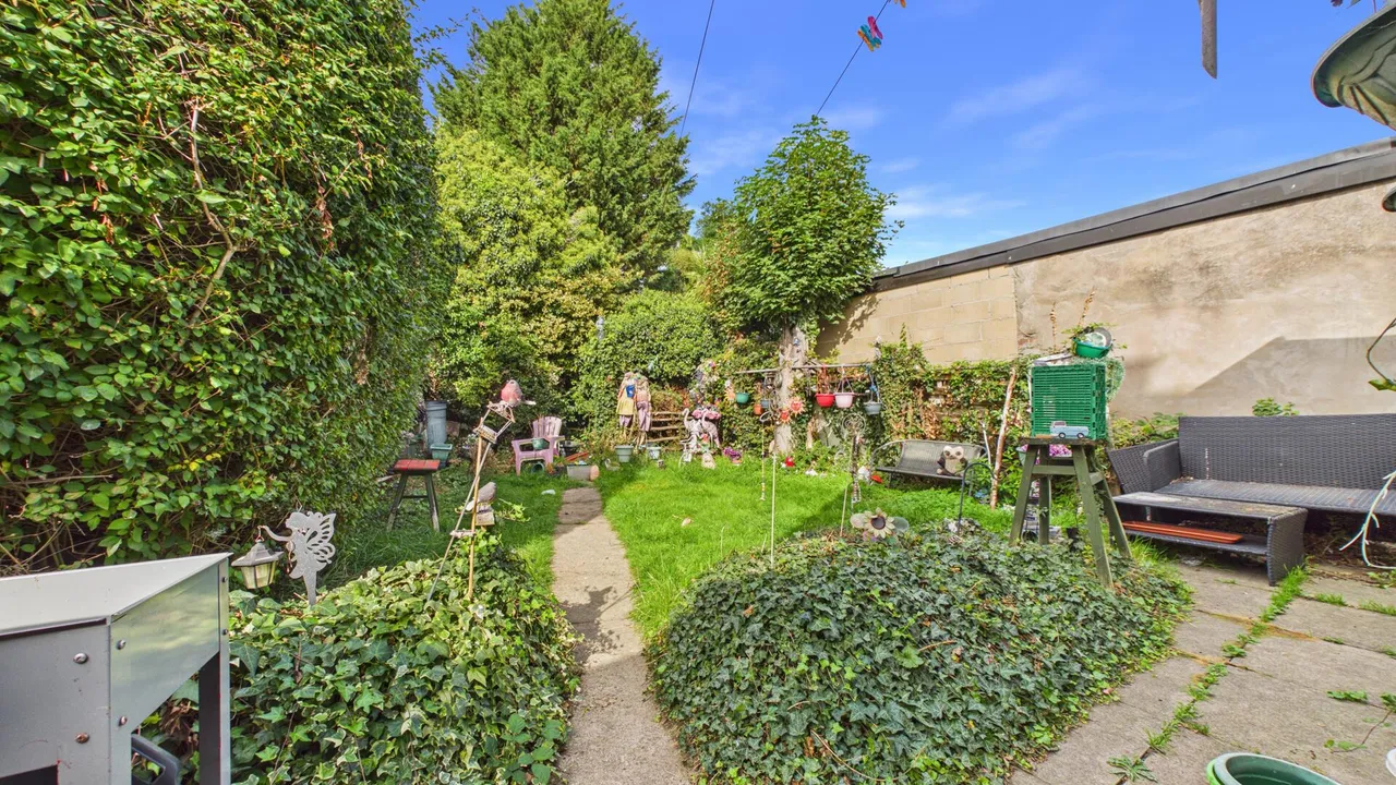 Francis Gardens, Peterborough, photo 13