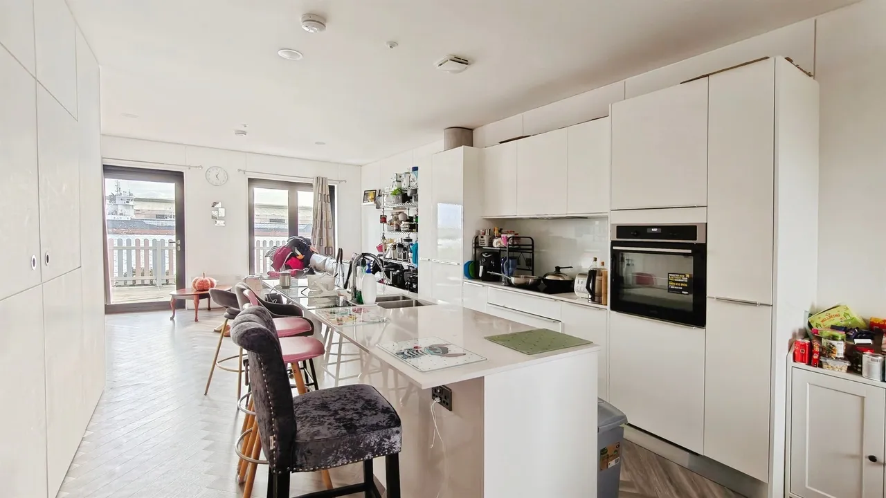 Redbridge Quay, Birkenhead, CH41, photo 2