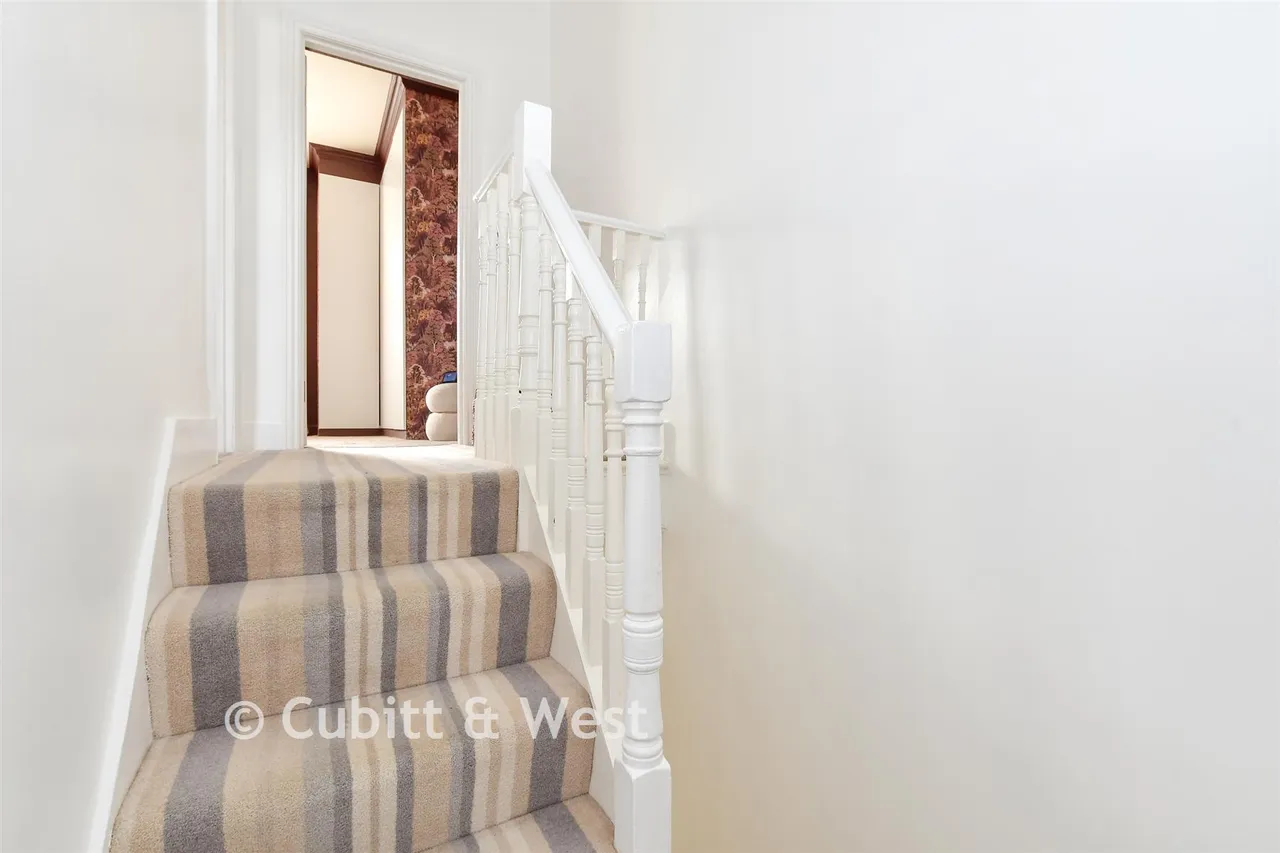 St. John's Road, Carshalton, SM5, photo 6