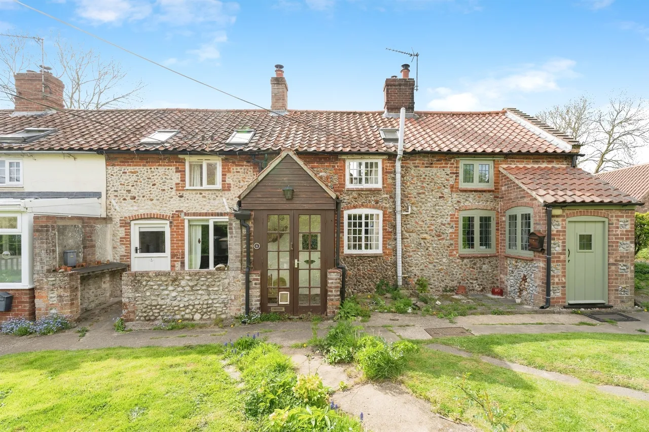 1 bed character property for sale, Marlpit Lane, Hempstead, NR25