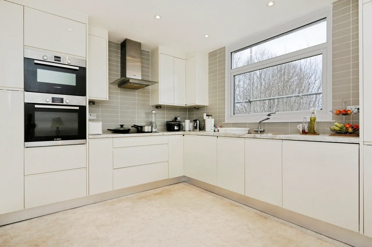 Burland Road, Brentwood, CM15, photo 13