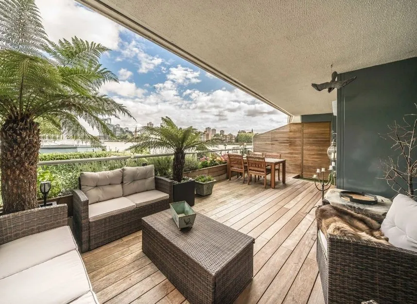 2 bed property for sale, Chelsea Crescent, Chelsea Harbour, SW10