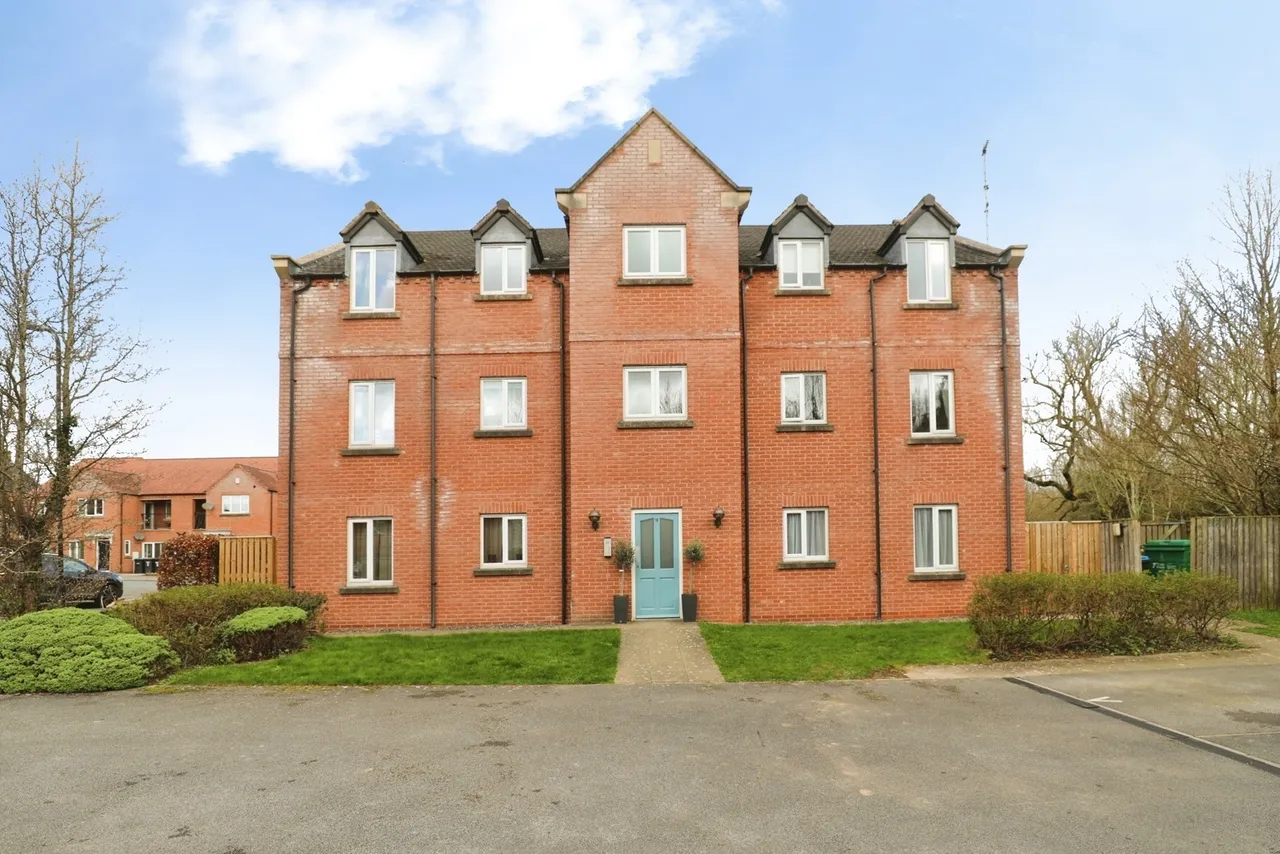 2 bed flat for sale — Mint Garth, Knaresborough, North Yorkshire, HG5