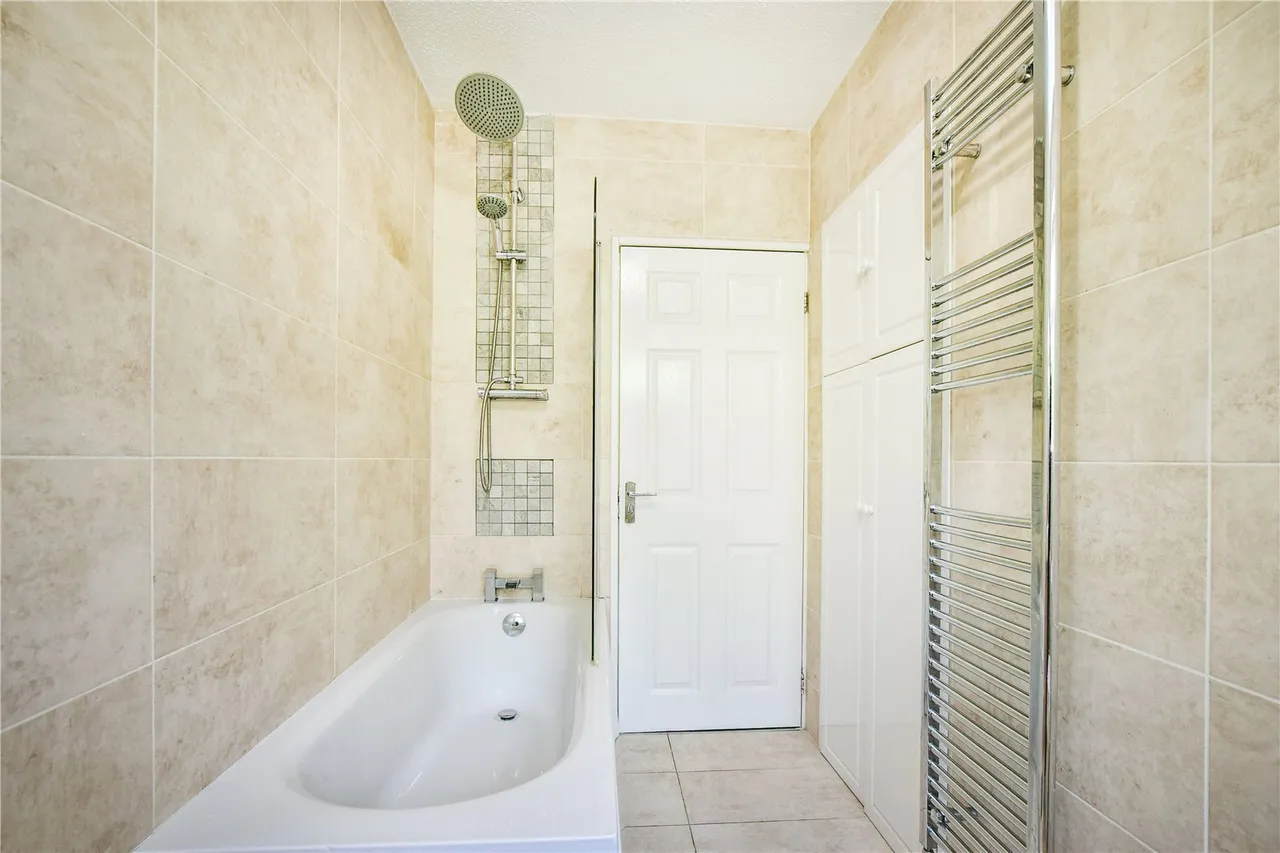 Melrose Crescent, Hale, Altrincham, WA15, photo 5