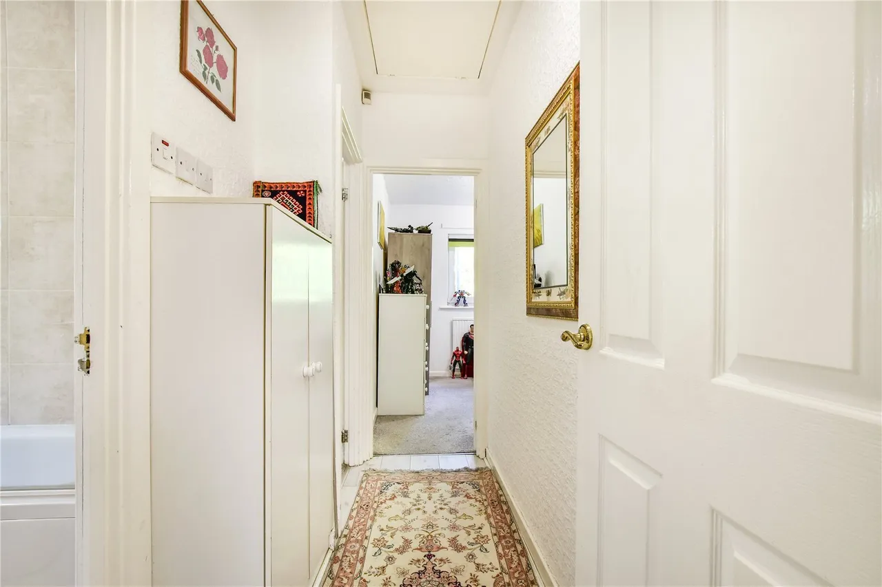 Melrose Crescent, Hale, Altrincham, WA15, photo 15