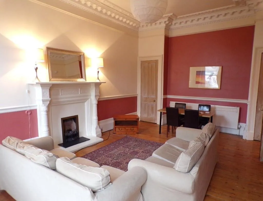Grosvenor Crescent, Glasgow, G12, photo 2
