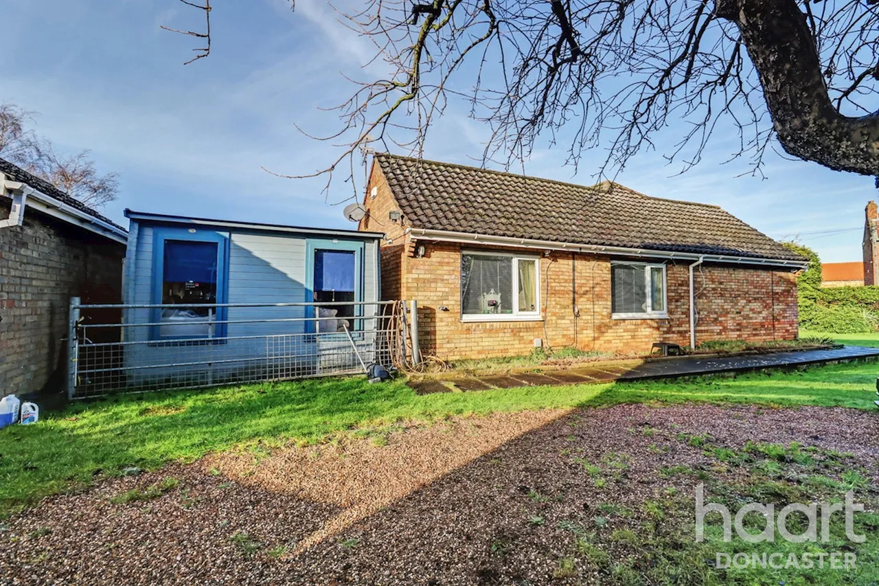 High Street, Misterton, DN10, photo 13