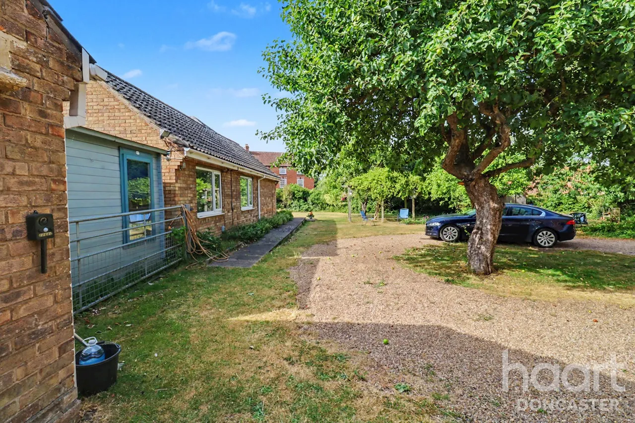 High Street, Misterton, DN10, photo 19