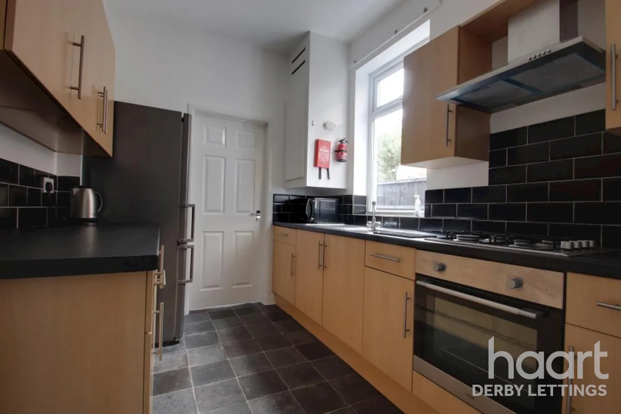 Pybus Street, DE22, photo 9