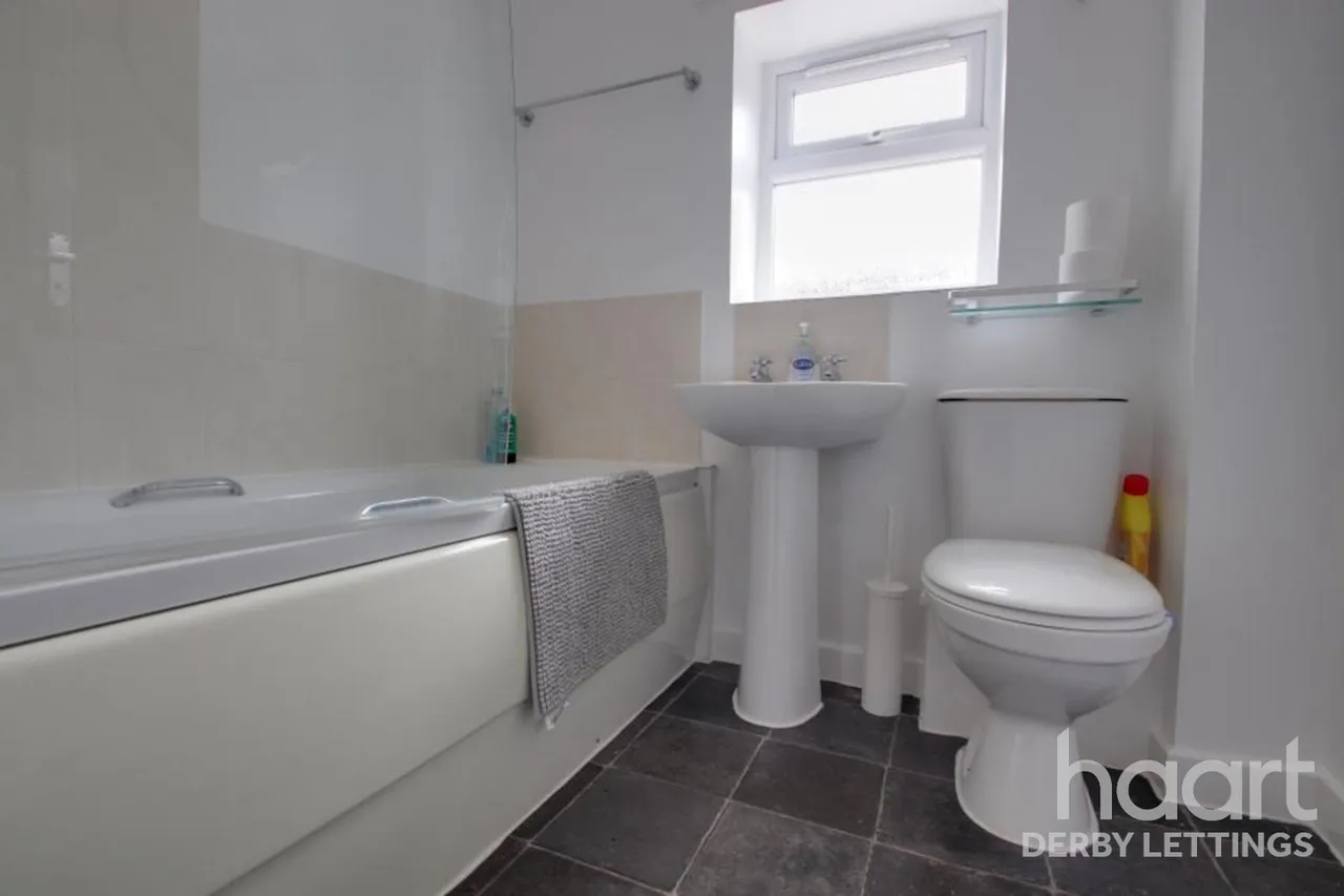 Pybus Street, DE22, photo 7