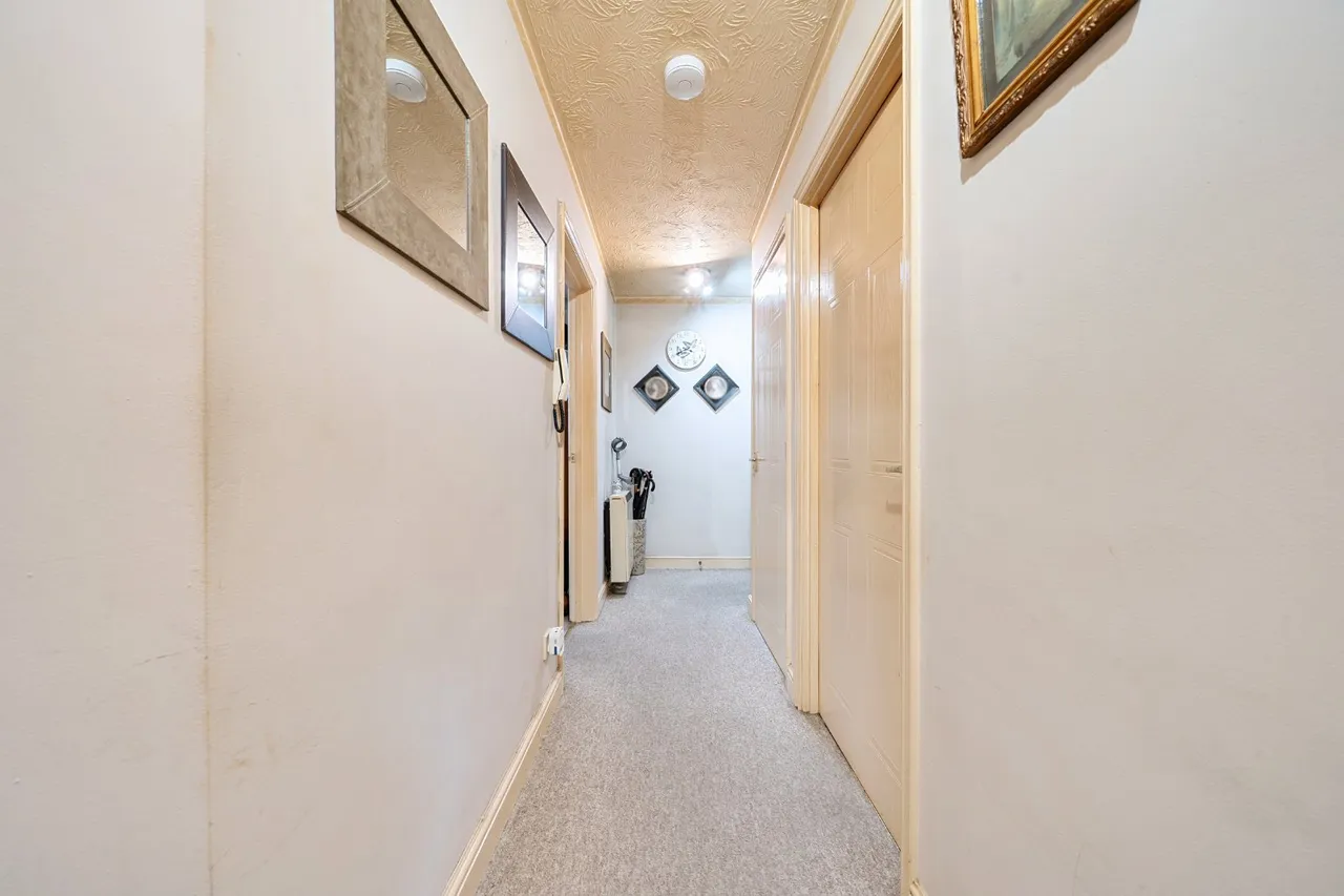 Corinthian Court, Alcester, B49, photo 15